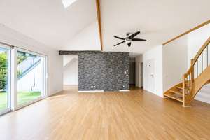 Kriftel: 195 m² Maisonette mit Galerie, großer Terrasse und Weitblick – Die vollständige Adresse der Immobilie erhältst du vom Anbieter., 65830 Kriftel – Vorschaubild 3