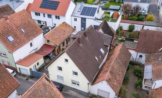 Tolles Haus mit zwei Wohnungen in Billigheim-Ingenheim