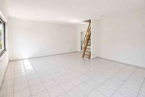 Zentral & ruhig: Barrierearmer Bungalow mit Wintergarten, Garten und 2 Garagen – Die vollständige Adresse der Immobilie erhältst du vom Anbieter., 46045 Altstadt-Süd, Oberhausen – Vorschaubild 8