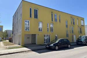3-Zimmer-Wohnung mit Loggia und Aufzug in neuwertigem Zustand in München-Freimann – Admiralbogen 86, 80939 Freimann, München – Vorschaubild 2