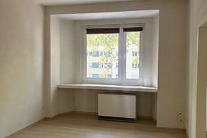 **3-Zimmer-Erkerwohnung mit Balkon zum ruhigen Innenhof direkt an der Düssel** – Karolingerstraße 46, 40223 Bilk, Düsseldorf – Vorschaubild 14