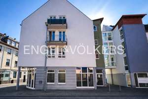 Wohnen am Mainufer mit Aufzug - helle 3-Zimmer-Wohnung in Mainz-Kostheim – Die vollständige Adresse der Immobilie erhältst du vom Anbieter., 55246 Mainz-Kostheim, Wiesbaden – Vorschaubild 2