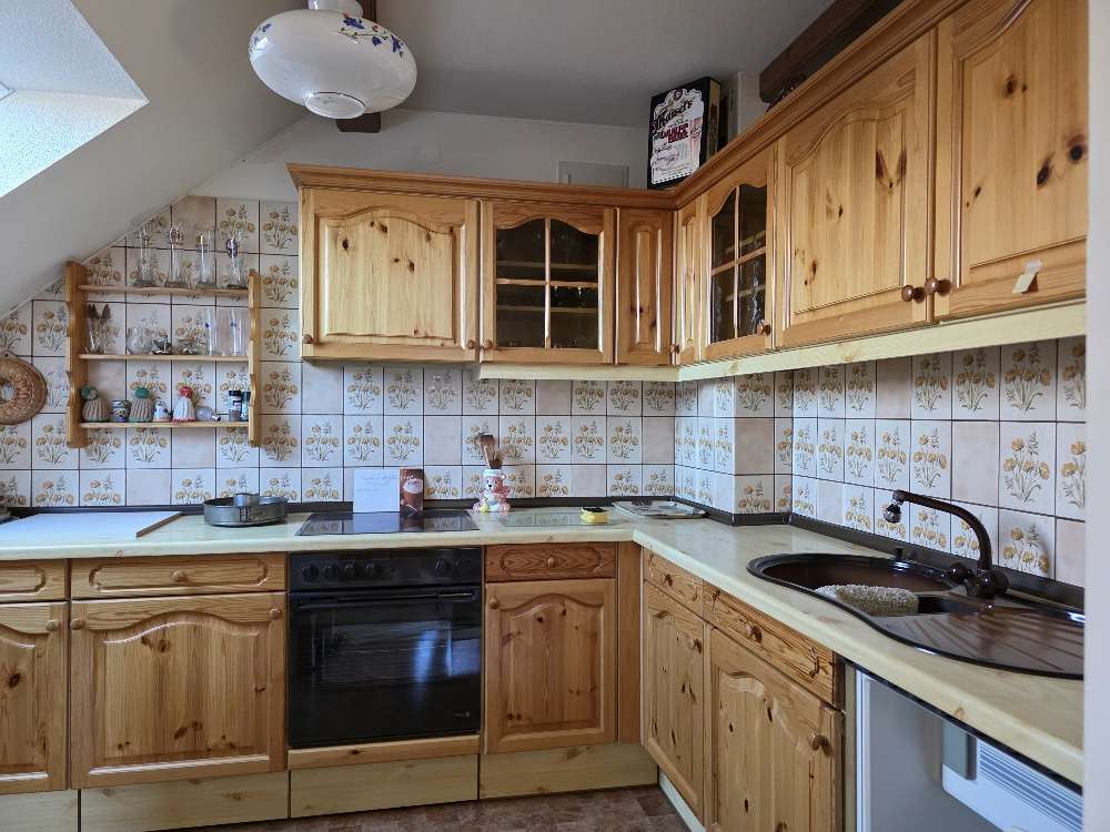 Immobilie in Bischofsgrün - *PROVISIONSFREI* ca. 77 m² große 2-Zi.-DG-ETW mit Balkon und Stellplatz - Bild 3