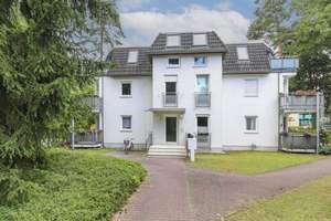 Geschmackvolle und renovierte 2-Zimmer-Wohnung mit Balkon in Zeuthen 