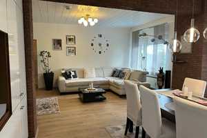 Renovierte Wohnung mit dreieinhalb Zimmern und Terrasse in Wesel – Hartstraße 2, 46485 Wesel (Kreis) – Vorschaubild 1