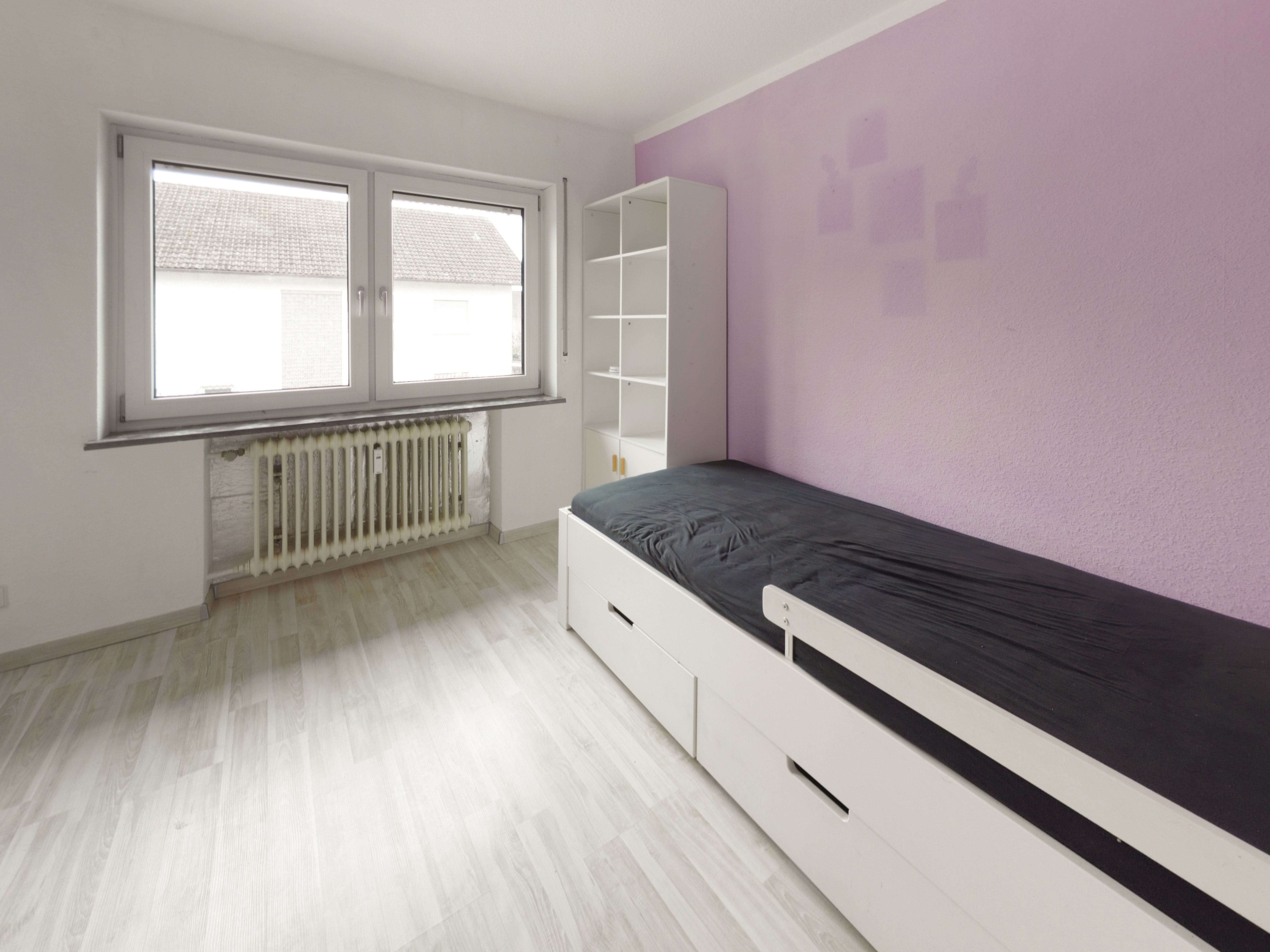 Immobilie in Forst - Große 4,5-Zimmer-Wohnung in Forst! - Bild 3