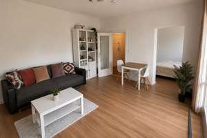 1.5 Zimmer in Berlin: Wohnung in Lankwitz – Bruchwitzstraße 4, 12247 Lankwitz, Berlin – Vorschaubild 2