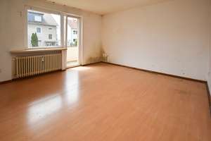 Sanierungsbedürftige 1-Zimmer-Wohnung mit Balkon! – Die vollständige Adresse der Immobilie erhältst du vom Anbieter., 30165 Vahrenwald, Hannover – Vorschaubild 2