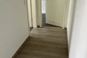 Helle 2-Zimmer-Wohnung in Solingen zu vermieten – Entenpfuhl 2-4, 42651 Solingen – Vorschaubild 3