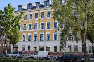 * Wohnen am Stadtteilpark Plagwitz * provisionsfreie 3-Raumwohnung * Balkon * Stuck * ruhige Lage – Industriestraße 73, 4229 Plagwitz, Leipzig – Vorschaubild 3