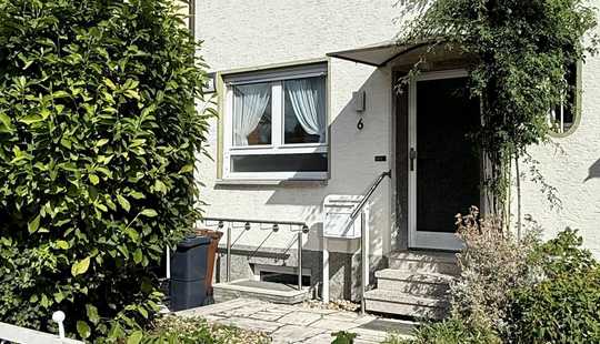 Bild von Charmante Doppelhaushälfte mit Wintergarten, Garage und Garten in ruhiger Lage Maintal-Dörnigheim 