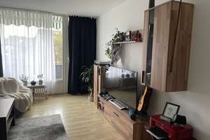 Vollständig renovierte 2-Raum-Wohnung mit Balkon und Einbauküche in Bielefeld – Josef-Köllner-Straße 16, 33613 Schildesche, Bielefeld – Vorschaubild 2