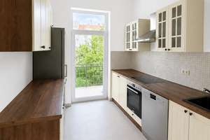 Lichtdurchflutete 4-Zimmer-Altbauwohnung mit Aufzug in Vahrenwald-List. Bezusfrei ab dem 01.07.2026 – Die vollständige Adresse der Immobilie erhältst du vom Anbieter., 30161 Vahrenwald, Hannover – Vorschaubild 3