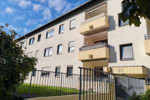Anfragen bitte nur per Mail! Schöne 2,5 Zimmer - DG - Wohnung