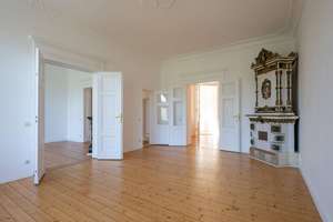 5-Zimmer-Altbauwohnung mit Kachelöfen & Stuck – 144 m² in Top-Lage – Die vollständige Adresse der Immobilie erhältst du vom Anbieter., 10969 Kreuzberg, Berlin – Vorschaubild 4