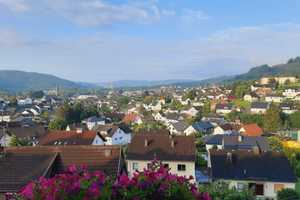 Viel Platz in erhabener Lage von Wallau! 
Einfamilienhaus mit Garage und Carport in Wallau! – Marburg-Biedenkopf (Kreis) – Vorschaubild 3