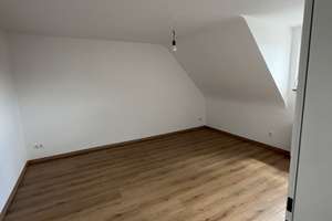 Renovierte-2-Zimmer-Wohnung in Stuttgart-Feuerbach mit Einbauküche  – Niederwaldstraße 21, 70469 Lemberg/Föhrich, Stuttgart – Vorschaubild 2