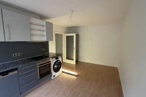 Helle 2-Zimmer-Wohnung mit großer Wohnküche, Südbalkon und modernisiertem Bad am Schwabinger Tor – 80804 Münchner Freiheit, München – Vorschaubild 11