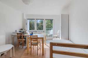 Schönes 1-Zimmer-Apartment mit Küche bei der Kahnfahrt! – Müllerstr. 2, 86153 Augsburg – Vorschaubild 1