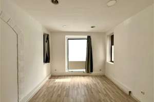 Befristete 2 Zimmer Wohnung ab 01.10.26 zu vermieten – Die vollständige Adresse der Immobilie erhältst du vom Anbieter., 50939 Klettenberg, Köln – Vorschaubild 1