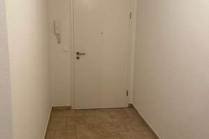 TOP! 2 Zimmer, EBK, Balkon, Bad mit Dusche und Wanne – Rischkamp 73, 30659 Lahe, Hannover – Vorschaubild 2