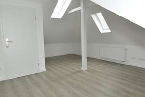 Stilvolle DG-Wohnung zum Wohnen und/oder Arbeiten – Lahnstraße 24, 65195 Rheingauviertel / Hollerborn, Wiesbaden – Vorschaubild 7