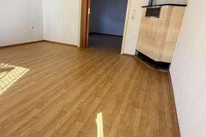 Zuhause mit drei Zimmern in Sulzfeld – 75056 Sulzfeld – Vorschaubild 2