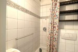 Zentral gelegene 1-Zimmerwohnung in ruhigem Hinterhof, auf 3 Jahre befristet – Sommerstrasse 48, 81543 Untergiesing, München – Vorschaubild 6