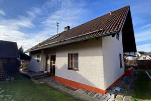 Großes Zweifamilienhaus mit Einliegerwohnung in ruhiger Lage von Aletshausen  – Die vollständige Adresse der Immobilie erhältst du vom Anbieter., 86480 Aletshausen – Vorschaubild 19