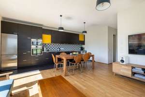Familienwohnung mit großzügiger Terrasse und Gartengefühl auf der Halbinsel Stralau – Die vollständige Adresse der Immobilie erhältst du vom Anbieter., 10245 Friedrichshain, Berlin – Vorschaubild 2
