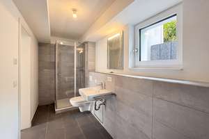 Moderne Stadtvilla mit Garten, Souterrain, Wärmepumpe und Energieeffizienz A+ in ruhiger Bestlage – Die vollständige Adresse der Immobilie erhältst du vom Anbieter., 22397 Duvenstedt, Hamburg – Vorschaubild 13
