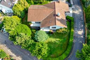 Weinheim-Bestlage: gepflegtes Einfamilienhaus mit großem Grundstück und viel Potential – Die vollständige Adresse der Immobilie erhältst du vom Anbieter., 69469 Weinheim – Vorschaubild 2