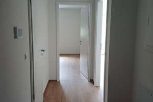 Moderne 2-Zimmerwohnung mit Balkon,  Einbauküche und Tiefgarage in Teningen – Feldbergstraße 1C, 79331 Teningen – Vorschaubild 7