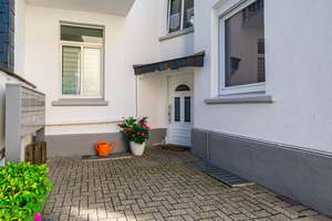 Helle Drei-Zimmerwohnung mit Balkon im 1. OG. Solingen Mitte. – Die vollständige Adresse der Immobilie erhältst du vom Anbieter., 42651 Solingen-Mitte, Solingen – Vorschaubild 12