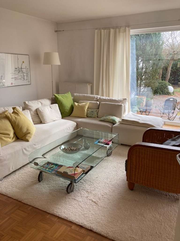 Immobilie in Syke - Großes helles Haus in sehr guter  Lage von Syke, vielseitig nutzbar - Bild 2