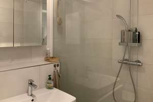 bezugsfreie 2-Zimmer-Wohnung mit Fernsehturmblick in ruhiger Lage in Mitte  – Die vollständige Adresse der Immobilie erhältst du vom Anbieter., 10179 Mitte (Ortsteil), Berlin – Vorschaubild 3
