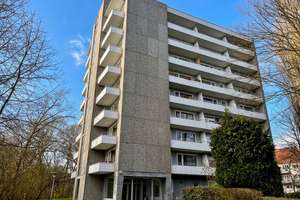 Schöne 1 Zimmer Wohnung zur Miete in Hamburg- Wandsbek - Wentzel Dr. – Oskarstraße 15, 22047 Wandsbek (Ortsteil), Hamburg – Vorschaubild 1