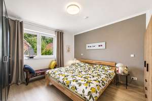 Stilvoll, barrierefrei und energieeffizient – Ihr neues Zuhause in Hage – Die vollständige Adresse der Immobilie erhältst du vom Anbieter., 26524 Hage – Vorschaubild 9