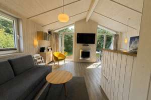 Exklusiver Bungalow im Dünenpark am Priwall – Erholung in bester Ostseelage! – Die vollständige Adresse der Immobilie erhältst du vom Anbieter., 23570 Travemünde, Lübeck – Vorschaubild 2