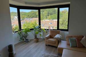 Möbilierte 2 Zimmer Wohnung in Unterbach!Sonnenbalkon! Aufzug! TG-Stellplatz! Naturerholungsgebiet! – Rathelbeckstraße 337, 40627 Unterbach, Düsseldorf – Vorschaubild 3