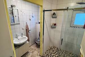 Attraktives Zweifamilienhaus mit Terrassen, Garagen und großzügigem Grundstück. – Die vollständige Adresse der Immobilie erhältst du vom Anbieter., 34513 Waldeck – Vorschaubild 7