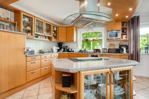 Exklusives Wohnen mit Gewerbepotenzial – 217 m² Wohnhaus + 250 m² Halle – Die vollständige Adresse der Immobilie erhältst du vom Anbieter., 26487 Blomberg – Vorschaubild 20