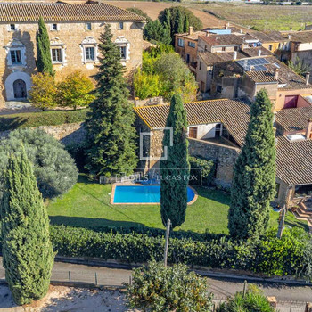 Landhaus mit 5 Schlafzimmern zum Verkauf in Alt Empordà, Girona
