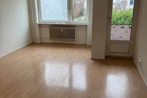 Wandsbek: 2,5-Zimmer-Appartement mit Balkon – Die vollständige Adresse der Immobilie erhältst du vom Anbieter., 22041 Wandsbek (Ortsteil), Hamburg – Vorschaubild 2