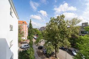 Erstbezug nach Kernsanierung: 1,5-Zimmer-Apartment mit französischem Balkon am Volkspark Wilmersdorf – 10715 Wilmersdorf, Berlin – Vorschaubild 6