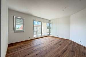 Sonnenbalkon mit Blick ins Rosental - leerstehende 2 Zimmerwohnung mit großem Balkon! – Kirschbergstraße 24, 4159 Möckern, Leipzig – Vorschaubild 7