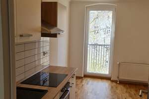 Gutenbergstr. helle 2-Zi-Altbau-Whg. mit EBK und Balkon im 1. OG per SOFORT zu VERMIETEN – Die vollständige Adresse der Immobilie erhältst du vom Anbieter., 14776 Neustadt, Brandenburg an der Havel – Vorschaubild 3
