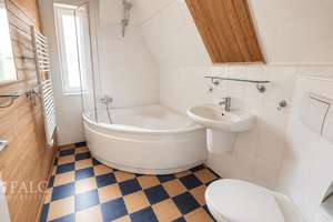 Renovierungsbedürftiges Einfamilienhaus mit viel Platz, Pool, Doppelgarage und Schuppen – Die vollständige Adresse der Immobilie erhältst du vom Anbieter., 12589 Rahnsdorf, Berlin – Vorschaubild 12