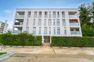 3-Zi-Wohnung mit Balkon und EBK / 7 Gehmin. zu S2 Karlsfeld – Paula-Hahn-Weinheimer-Weg 11, 80997 München – Vorschaubild 2