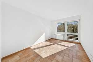Helle Doppelhaushälfte mit sehr schönem Garten in ruhiger, beliebter und familienfreundlicher Lage – Berlin – Vorschaubild 11